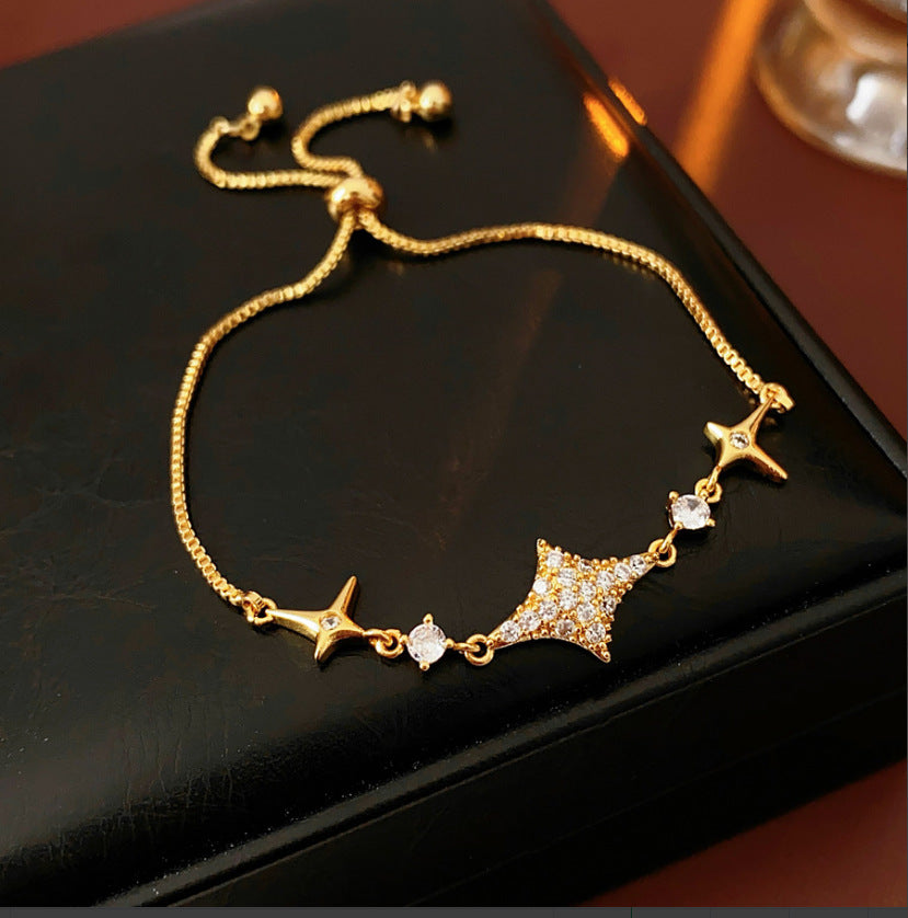 Elegant Heart-Shaped Gold-Plated Zirconia Bracelet for Women with Delicate Luxury Aesthetic