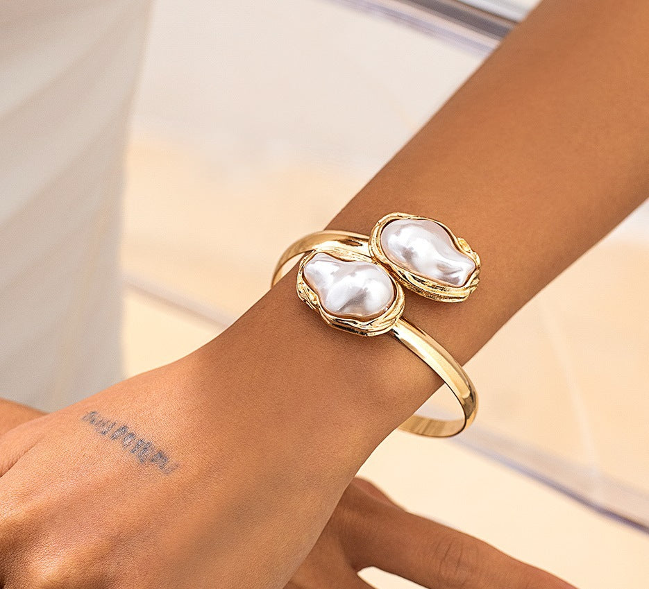 Gargantilla de Perlas para Mujer, Estilo Barroco Geométrico Vintage, con Colgante de Aleación