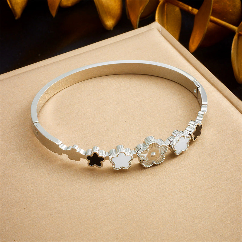 Bracciale in acciaio inossidabile a tema floreale di lusso con fiore di prugno