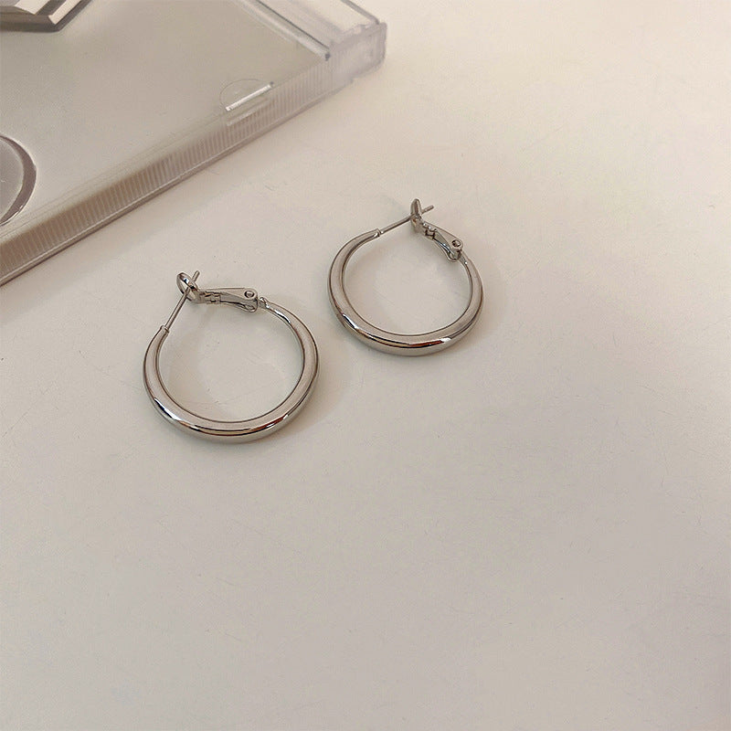 Orecchini da Donna a Cerchio Geometrico in Metallo e a Perno a Cuore, Stile Vintage con Finitura Placcata