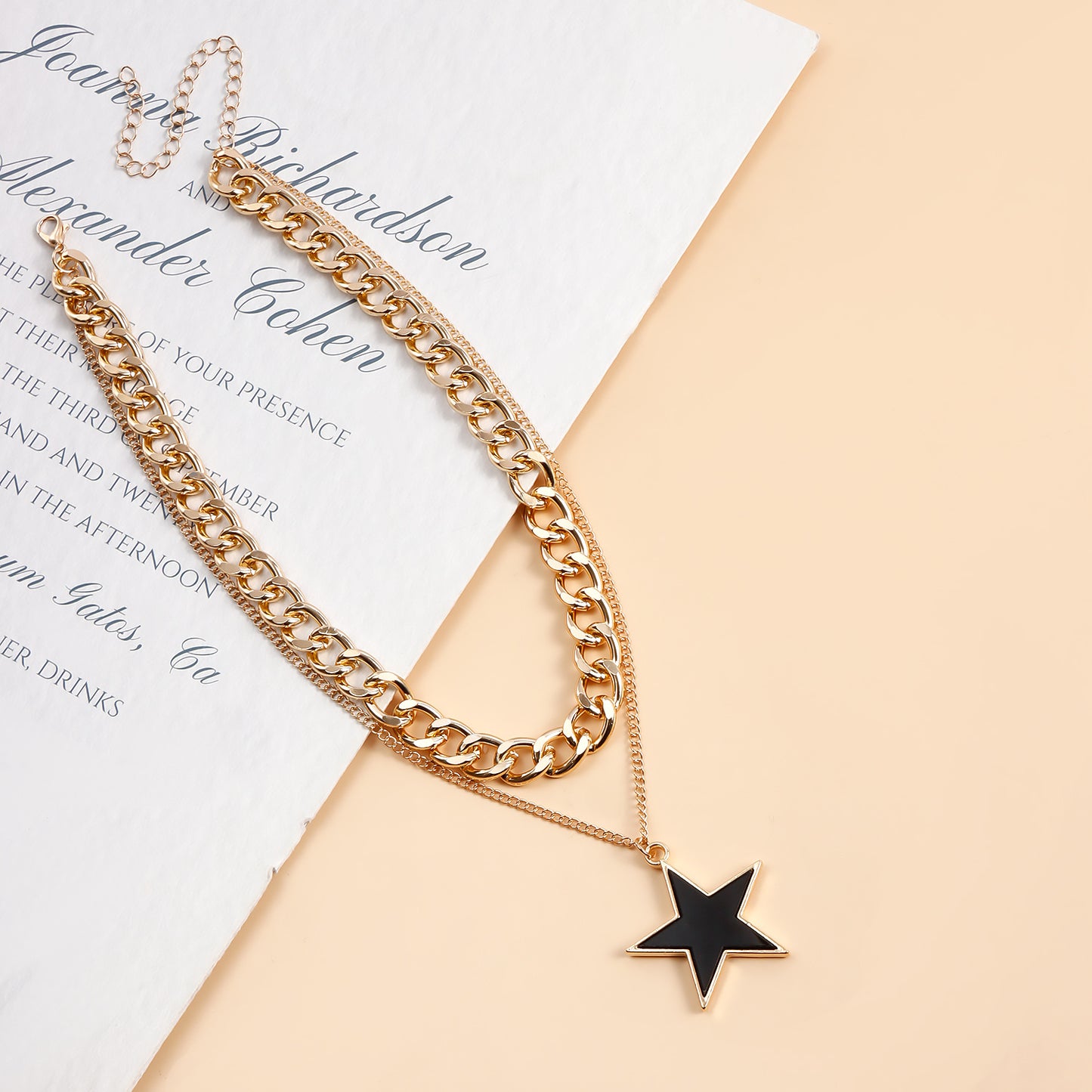 Luxury Minimalist Five-Pointed Star Pendant Necklace in Metal with Electroplated Finish for Women