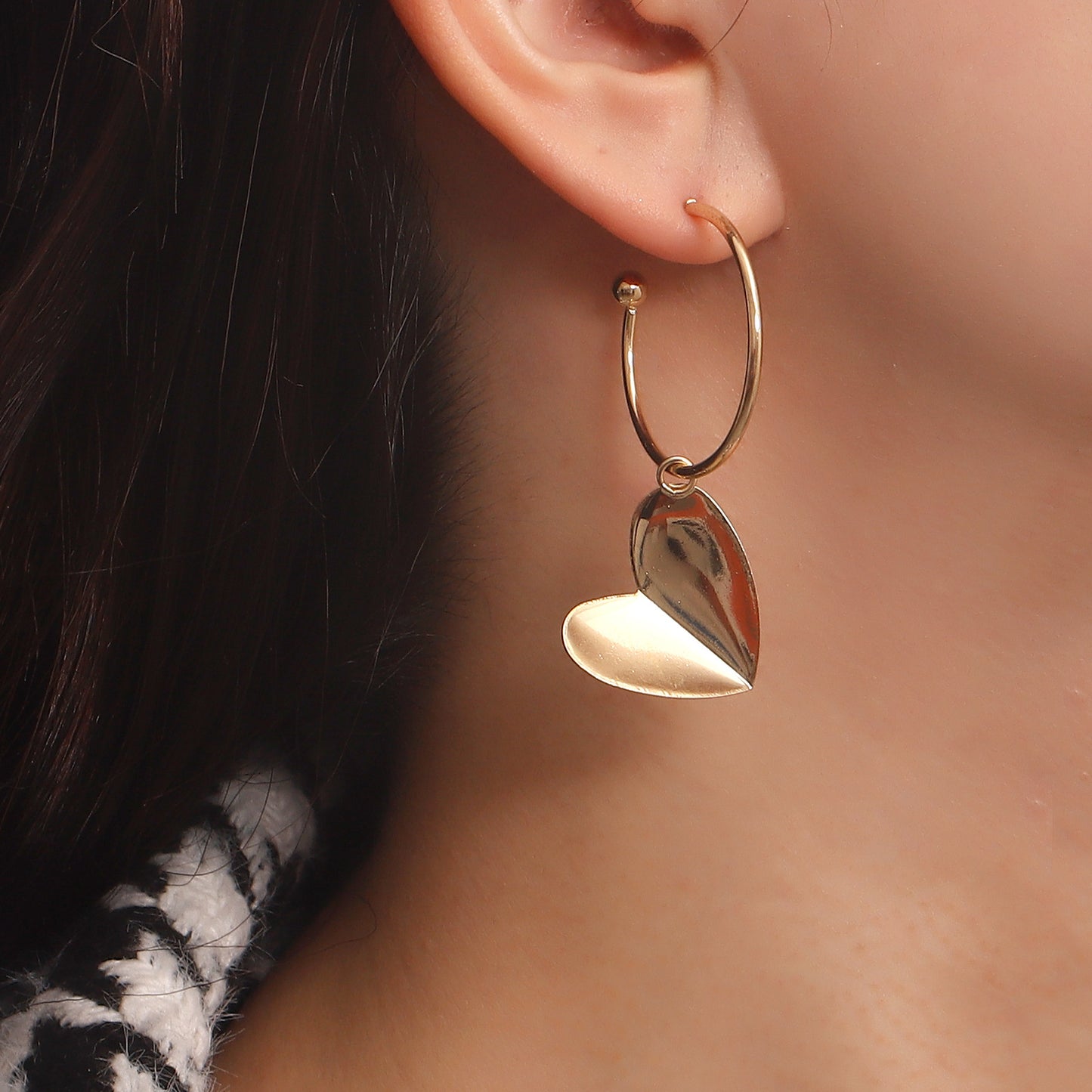Geometric Large Hoop Heart Pendant Earrings for Women Alloy Electroplated Fashion Jewelry