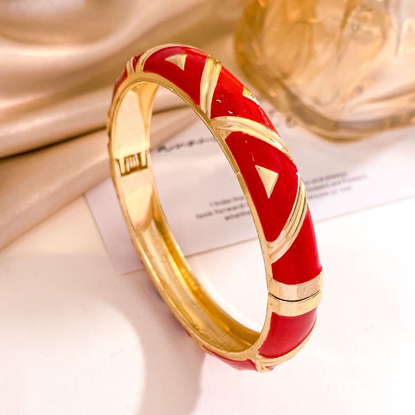 Vintage Elegant Floral Enamel Alloy Rhinestone Inlay Open Cuff Bracelet for Women