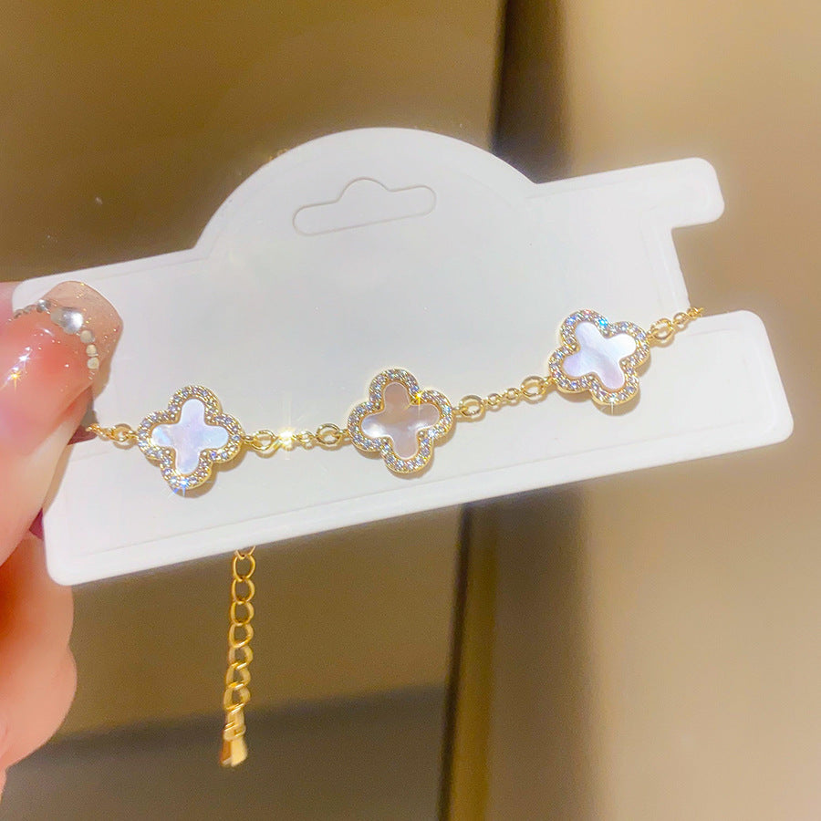Luxury Elegant 18K Gold Plated Brass Floral Inlaid Cubic Zirconia Bracelet for Women