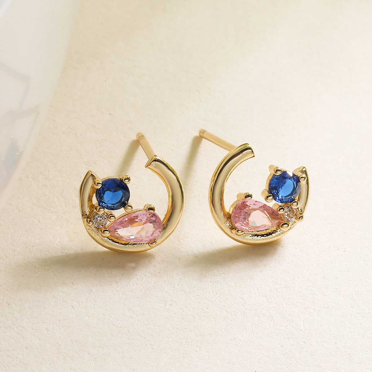 Minimalist Geometric Stud Earrings for Women in Copper with 18K Gold Plating and Zircon Inlay