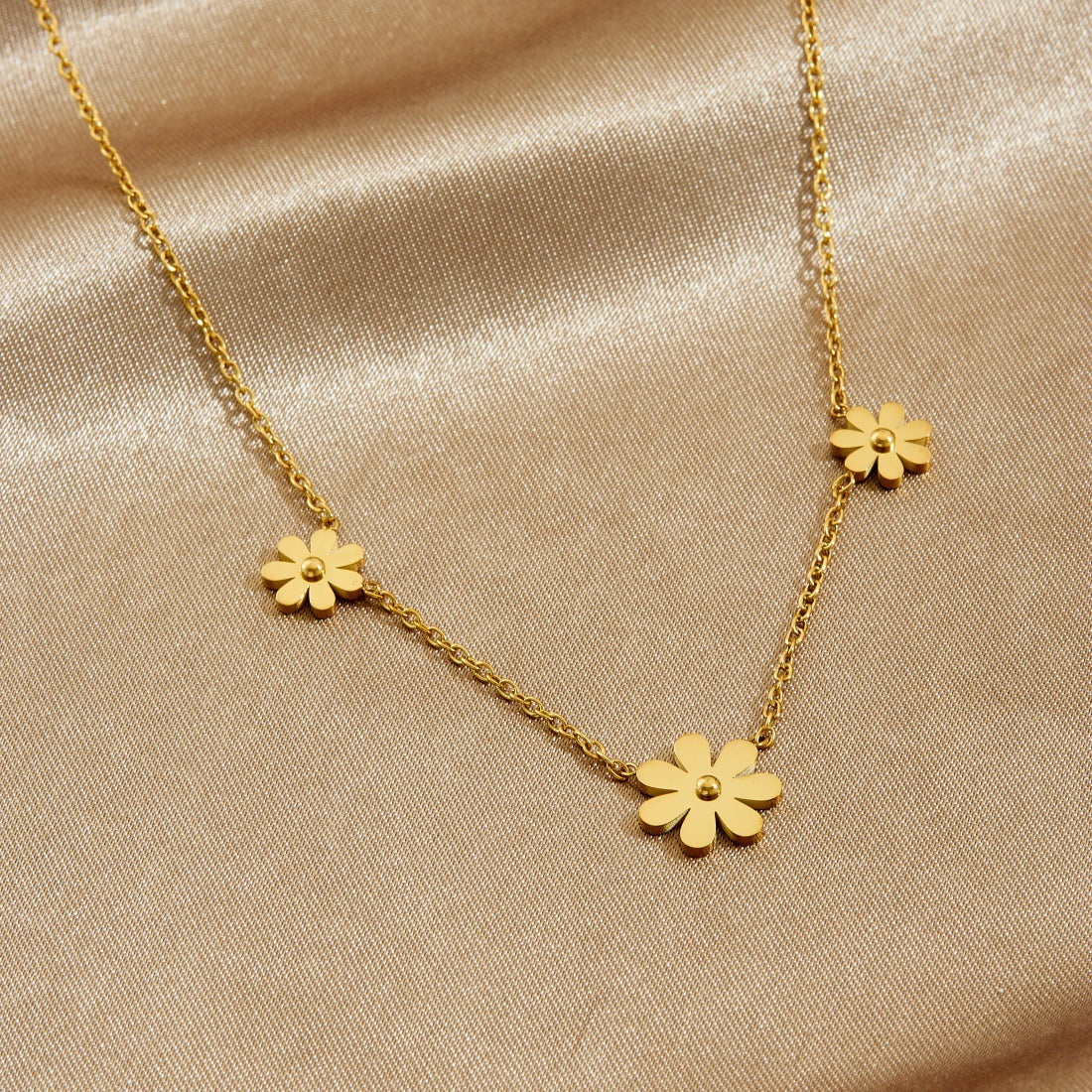 Gold Plated Stainless Steel Daisy Floral Pendant Necklace for Women