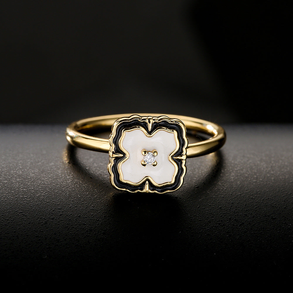 Anello Aperto Geometrico alla Moda da Donna con Base in Rame Placcata Oro 18K e Pietra in Zirconia Micro-Incastonata