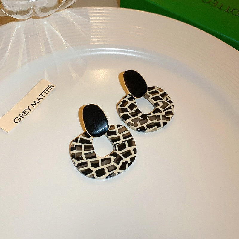 Chic Vintage Heart-Shaped Enamel Earrings with 925 Sterling Silver Posts for Women