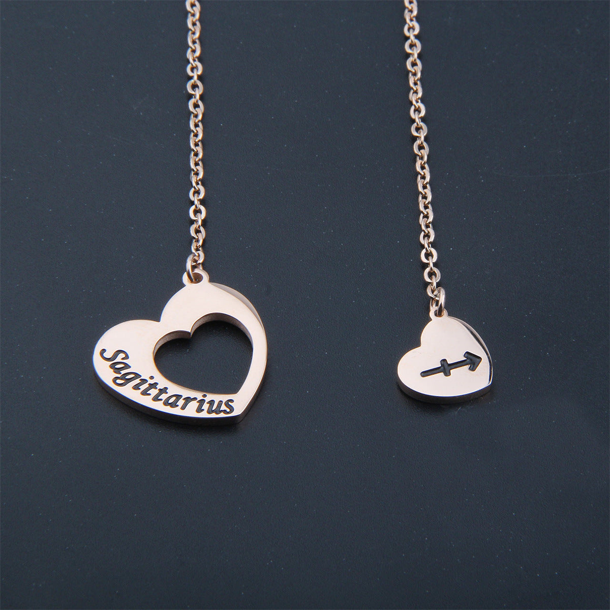 Natural and Fresh Sweet Heart-Shaped Stainless Steel Lariat Y Necklace with Polished Titanium Steel Pendant for Women