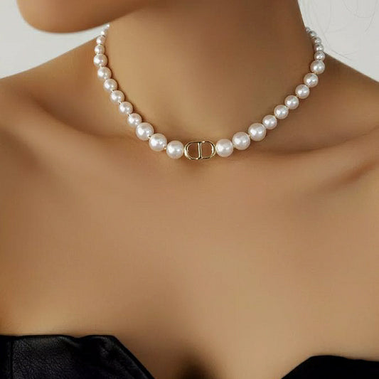 Collar Gargantilla Geométrica Minimalista para Mujer con Colgante de Aleación y Acabado Galvanizado