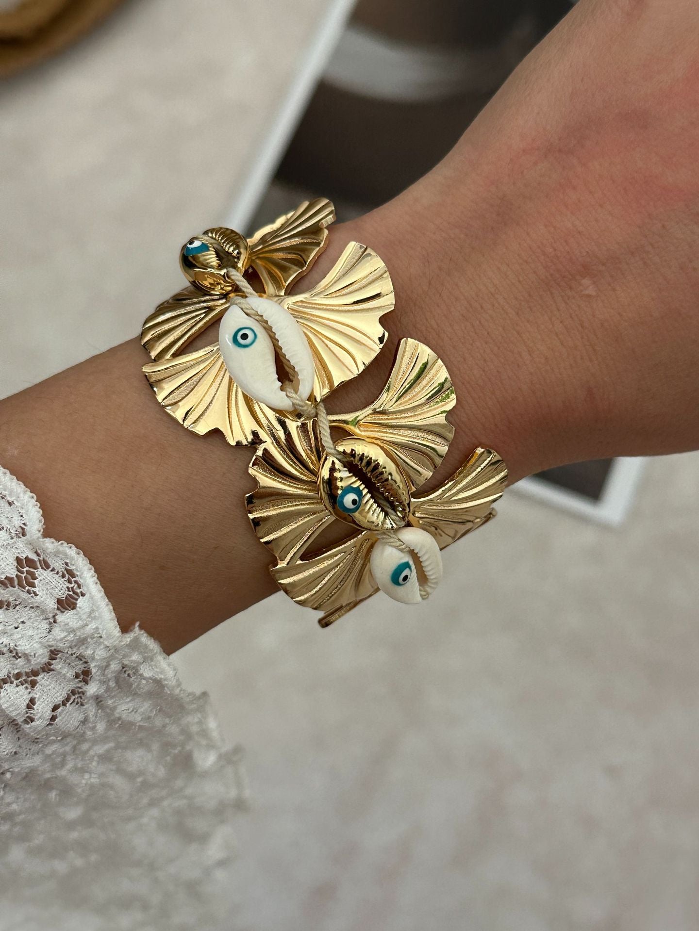 Vacation Style Geometric Starfish Plated Alloy Bracelet for Women