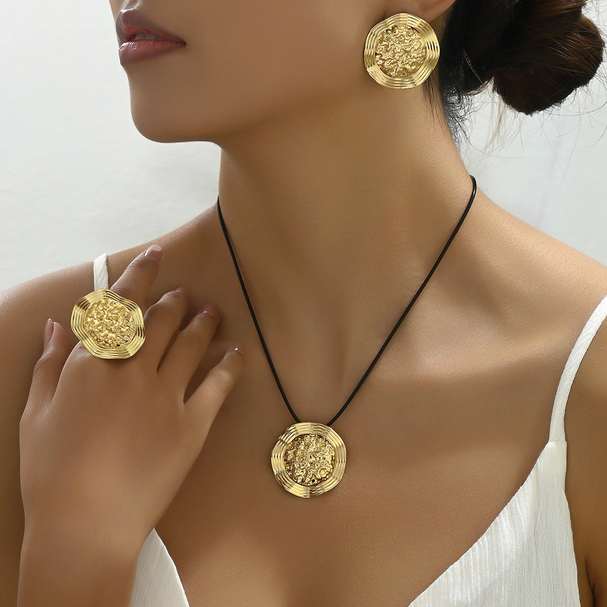 Conjunto de collar y aretes de aleación electrochapada estilo geométrico para mujer, joyería de moda para el día a día con colgante largo