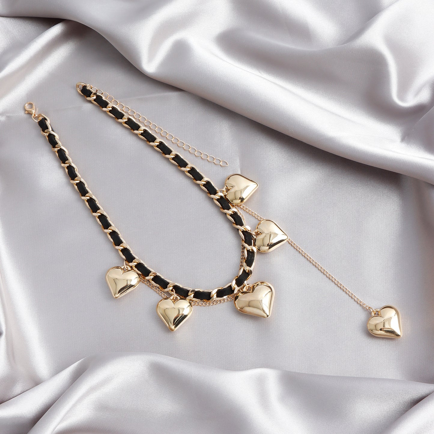 Y2K Style Heart-Shaped Electroplated Metal Choker Necklace with Velvet Cord and Tassel Accent for Women