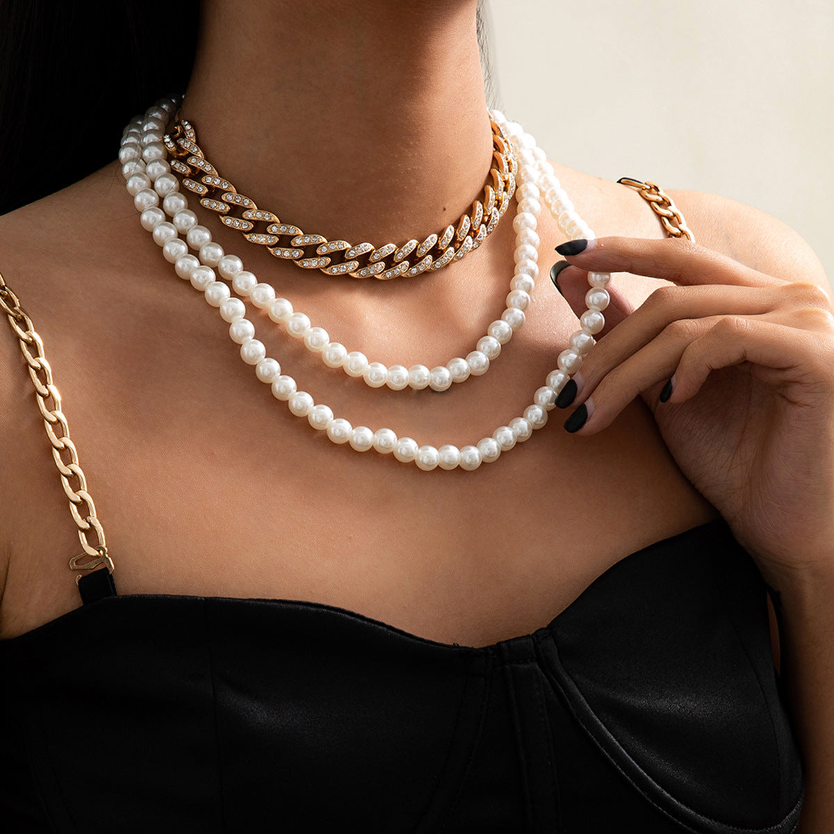 Collana Vintage Minimalista da Donna con Strass Geometrici e Maglie Cubane Regolabili