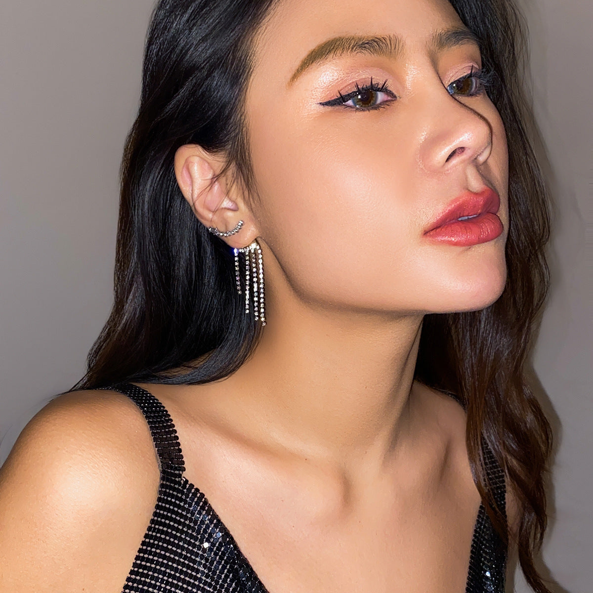 Pendientes de mujer minimalistas de metal con diseño geométrico y circonitas incrustadas, borla de cadena larga para fiesta y Año Nuevo