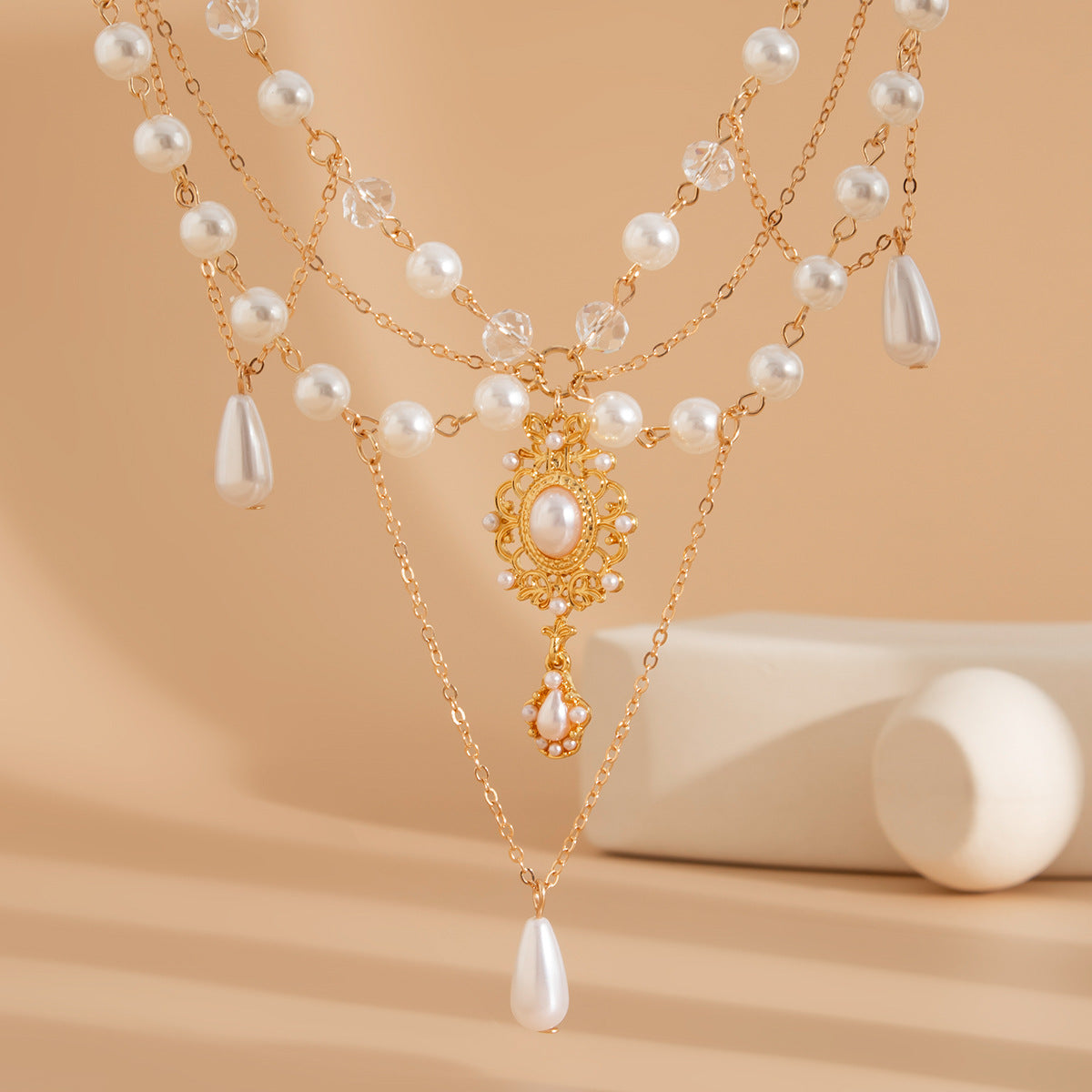 Sweet Baroque Pearl Teardrop Pendant Alloy Plated Tassel Necklace for Women