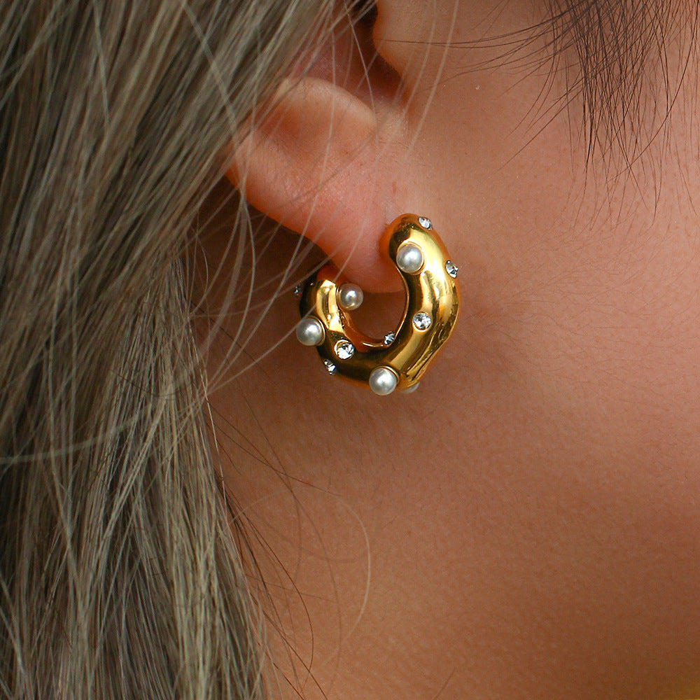 Orecchini a Cerchio a C Geometrici alla Moda in Acciaio Inossidabile con Placcatura in Oro 18K, Strass e Intarsio di Perle da Donna