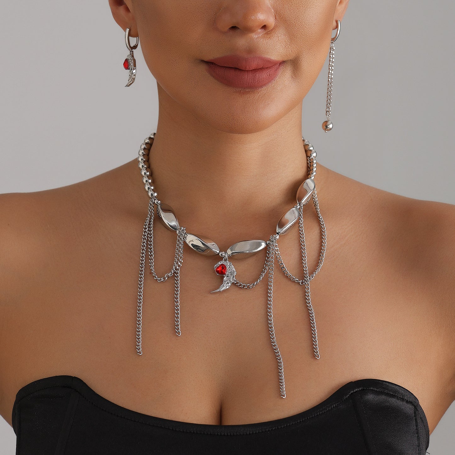 Gothic Elegant Heart Geometric Ruby Inlay Plated Alloy Necklace with Tassel Beads for Women