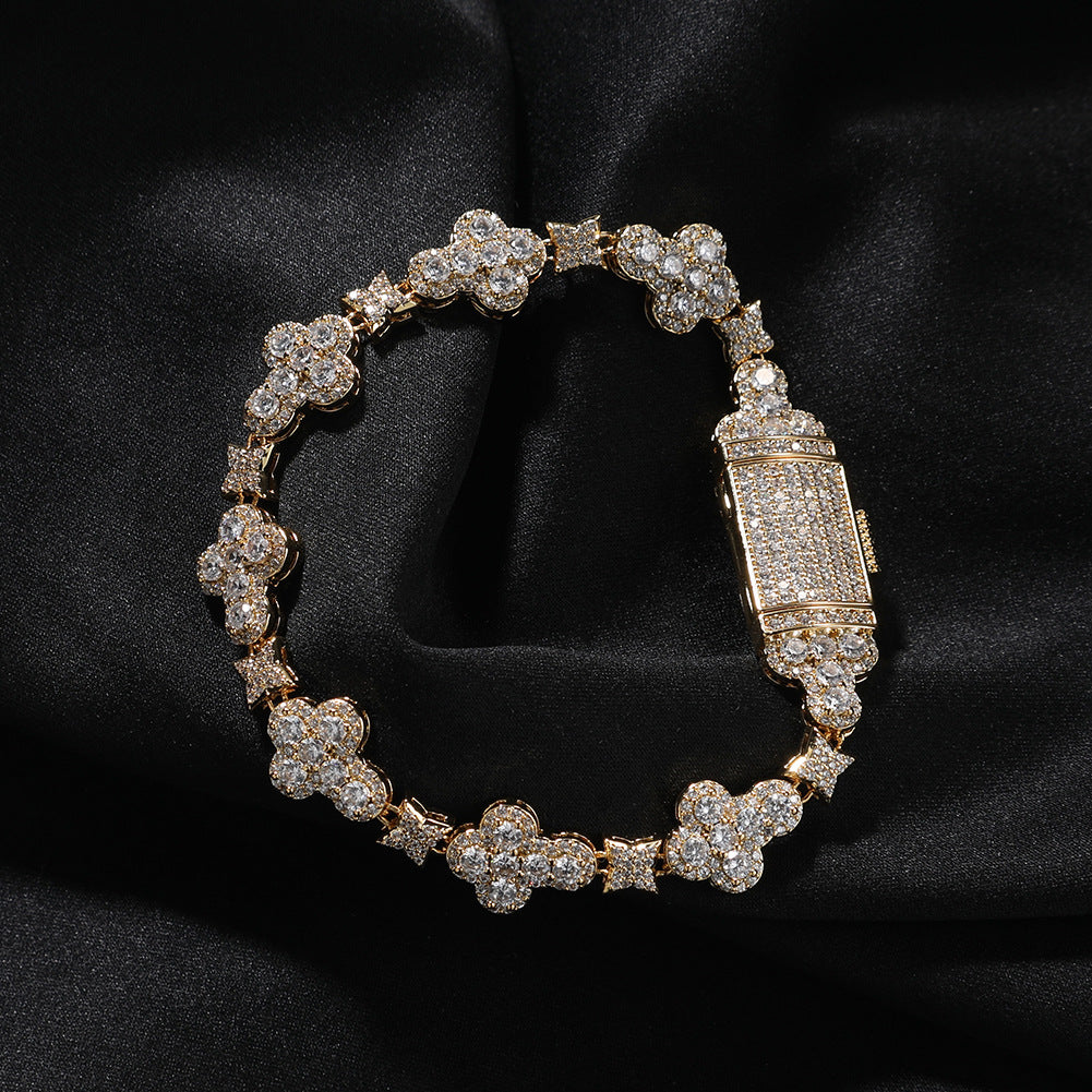 Pulsera minimalista de latón geométrico de hip-hop con circonita cúbica microengastada