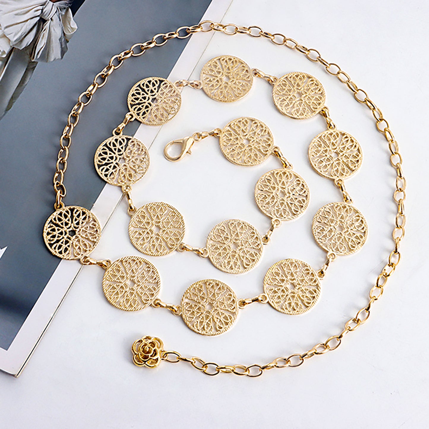 Punk Style Leaf-Shaped Metal Waist Chain for Women with Hook Closure Minimalist Decorative Thin Belt