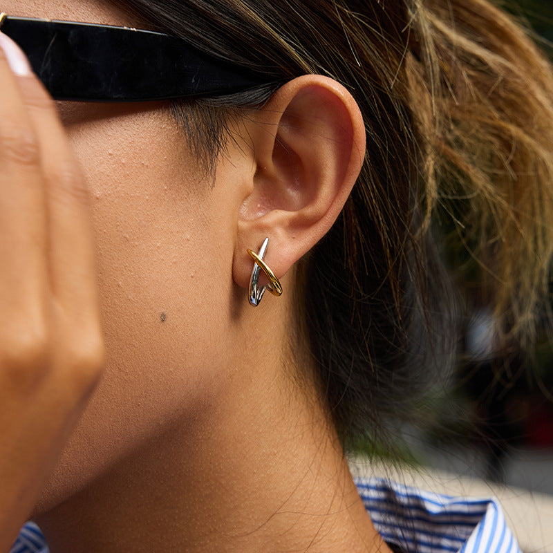 Pendientes de acero inoxidable geométricos con relieve lineal y acabado chapado para mujer