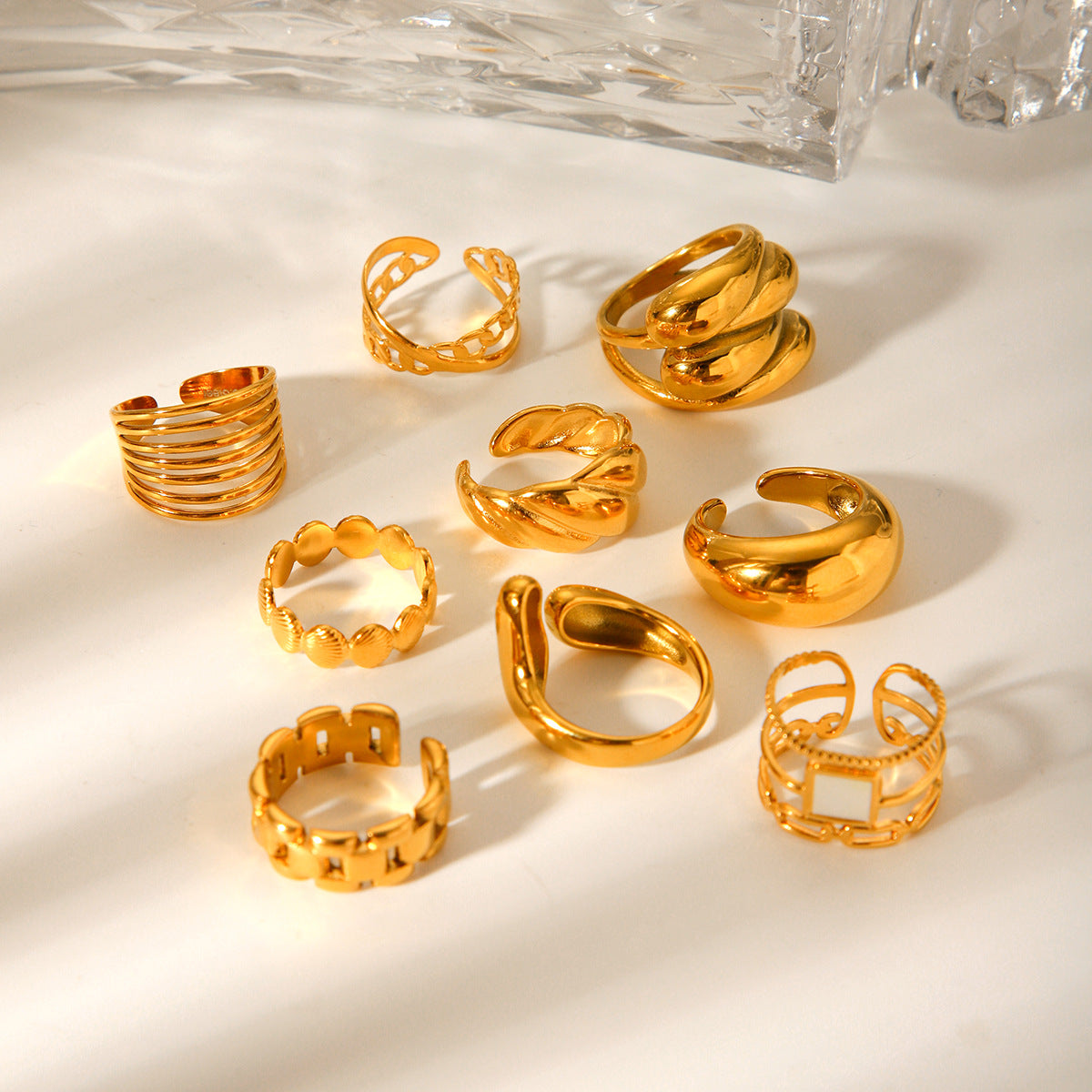 Anello Aperto Geometrico in Acciaio Inossidabile da Donna con Finitura Premium in Acciaio al Titanio, Ipoallergenico e Resistente allo Sbiadimento