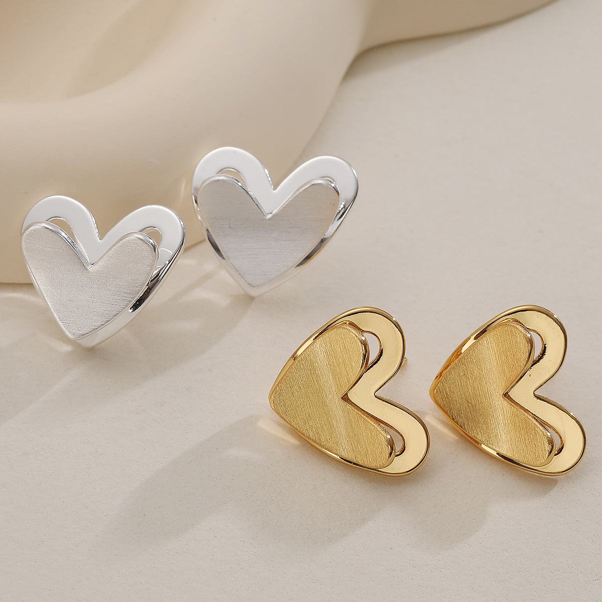 Minimalist Luxury 18K Gold Plated Brushed Brass Heart Earrings for Women