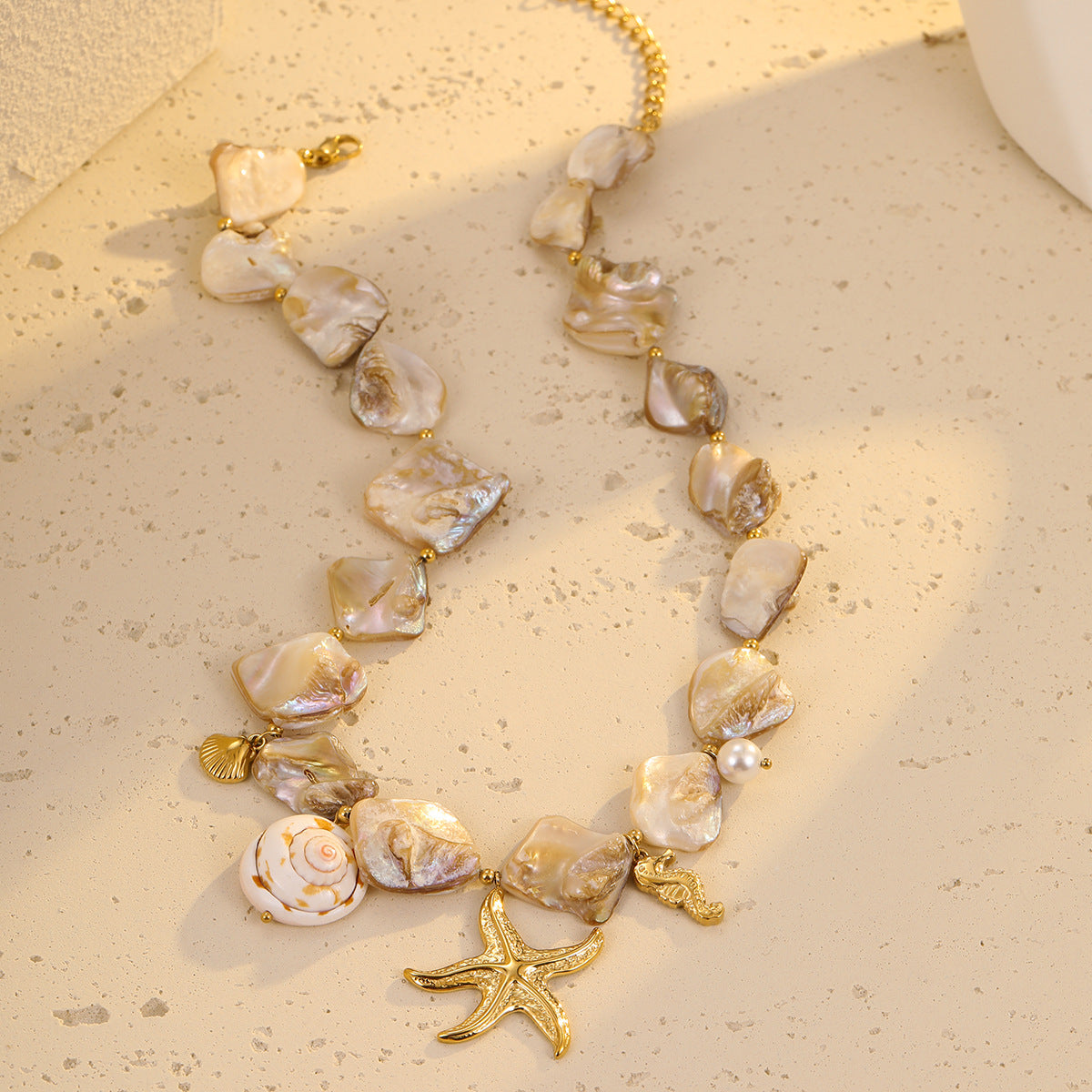 Collar de clavícula de acero inoxidable con estilo vacacional, con forma irregular de concha marina y estrella de mar para mujer, con acabado chapado