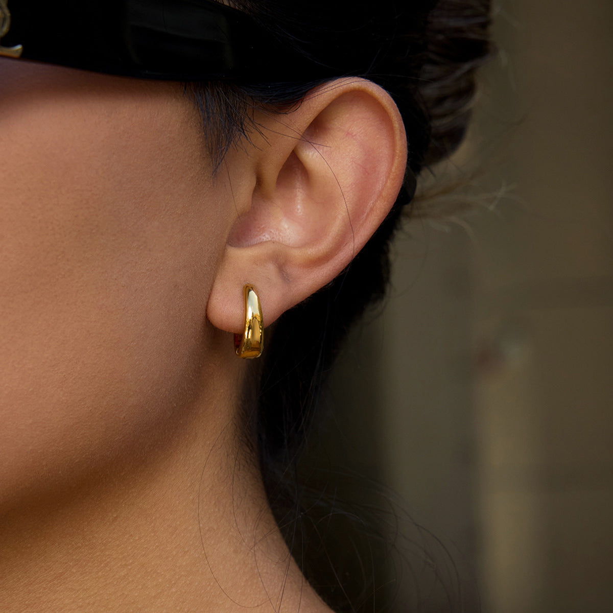 Orecchini a perno geometrici minimalisti in acciaio inossidabile placcato per donna, leggeri e ipoallergenici