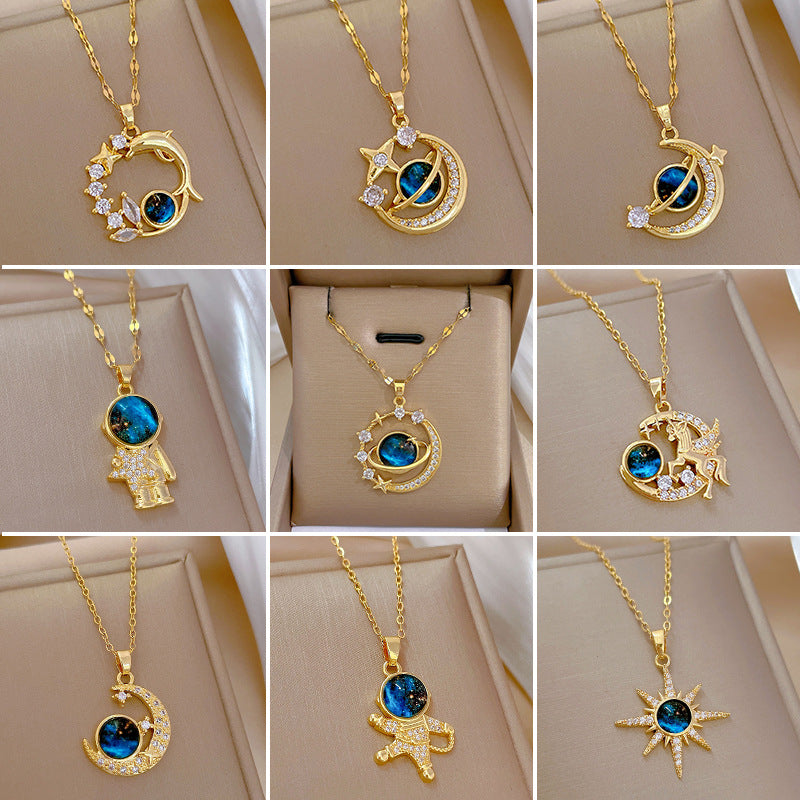 Collana Geometrica con Cielo Stellato da Donna con Strass Micro-Incastonati in Acciaio al Titanio, Stile Dolce, Fresco e Minimalista