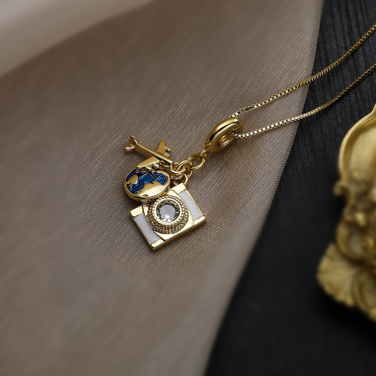 Minimalist Geometric Camera Pendant Necklace for Women with Copper Base and Real Gold Plating Featuring Zircon Inlay