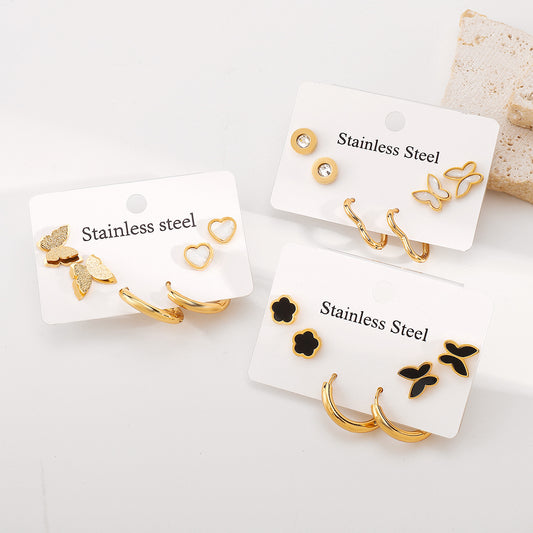 Pendientes minimalistas de acero inoxidable con forma de mariposa y baño de oro de 14 quilates para mujer