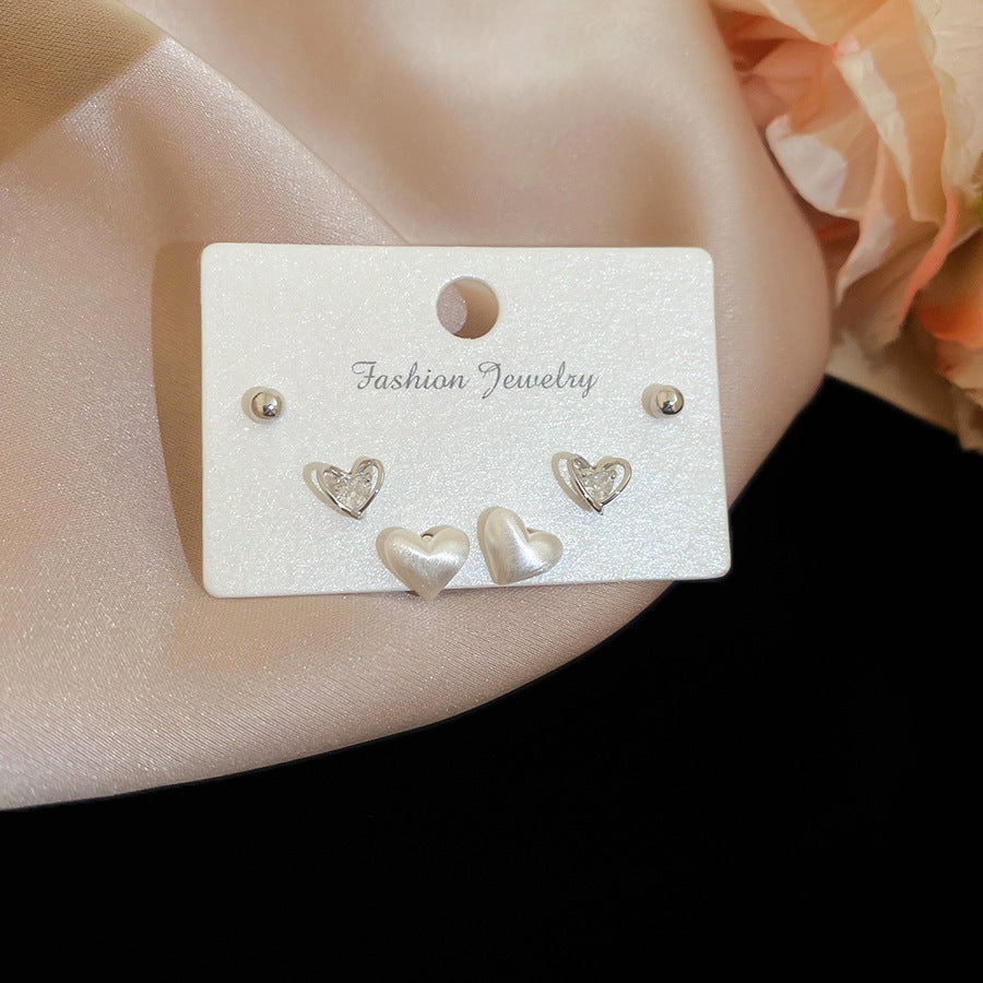 Aretes de Cobre con Baño de Oro en Forma de Corazón con Circonita y Postes de Acero Inoxidable, de Lujo, para Mujer