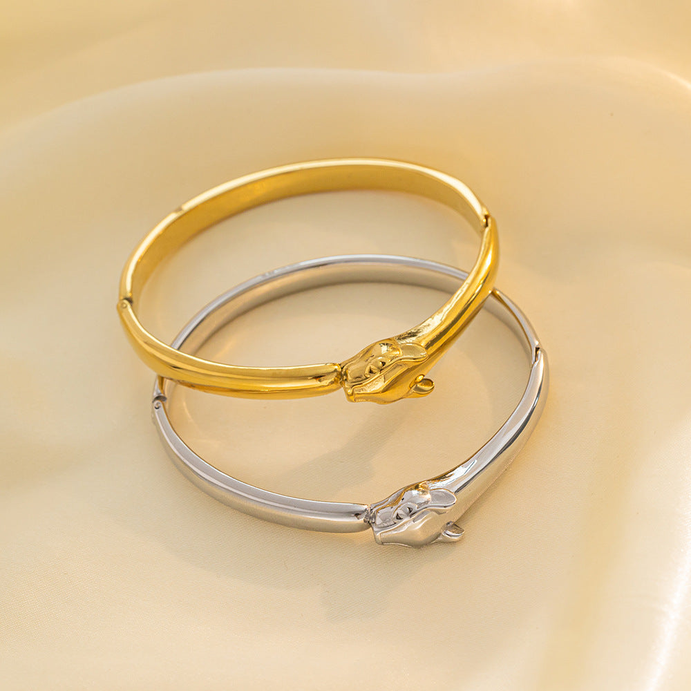 Minimalist Leopard-Shaped Zirconia Bracelet for Women in Stainless Steel with 18K Gold Plating and Hypoallergenic Vacuum Electroplating