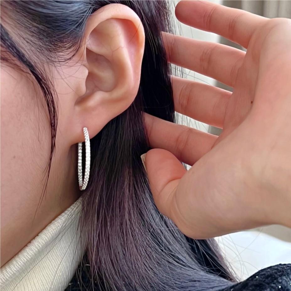 Pendientes de tuerca geométricos minimalistas con inicial para mujer de plata de ley 925 con incrustaciones de diamantes de imitación y baño de oro