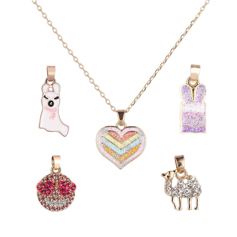 Set di collane con ciondoli a forma di orecchie di coniglio e di sorriso a forma di cuore per bambini, con finitura smaltata su catena in lega