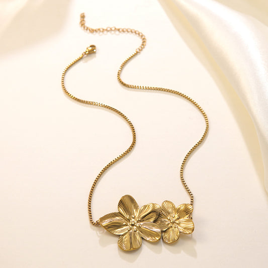 Cadena de caja de collar de acero inoxidable floral chapado en oro de 18 quilates vintage para mujer