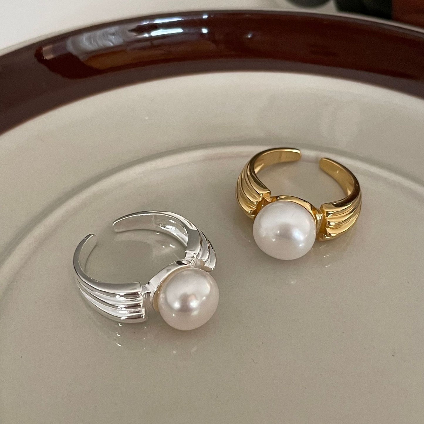 Anello Minimalista a Cuore in Argento Sterling 925 con Accenti Geometrici da Donna