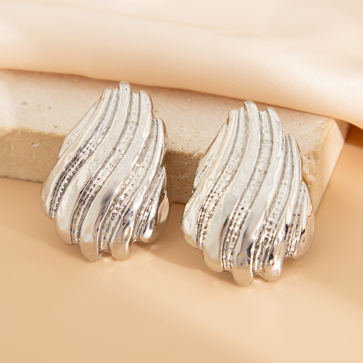 Minimalist Irregular Bow Plated Zinc Alloy Earrings for Women