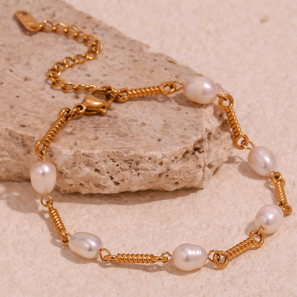 Juego de Pulsera y Collar Hechos a Mano Minimalistas de Acero Inoxidable Chapado en Oro de 18 Quilates con Colgante de Perla de Agua Dulce para Mujer