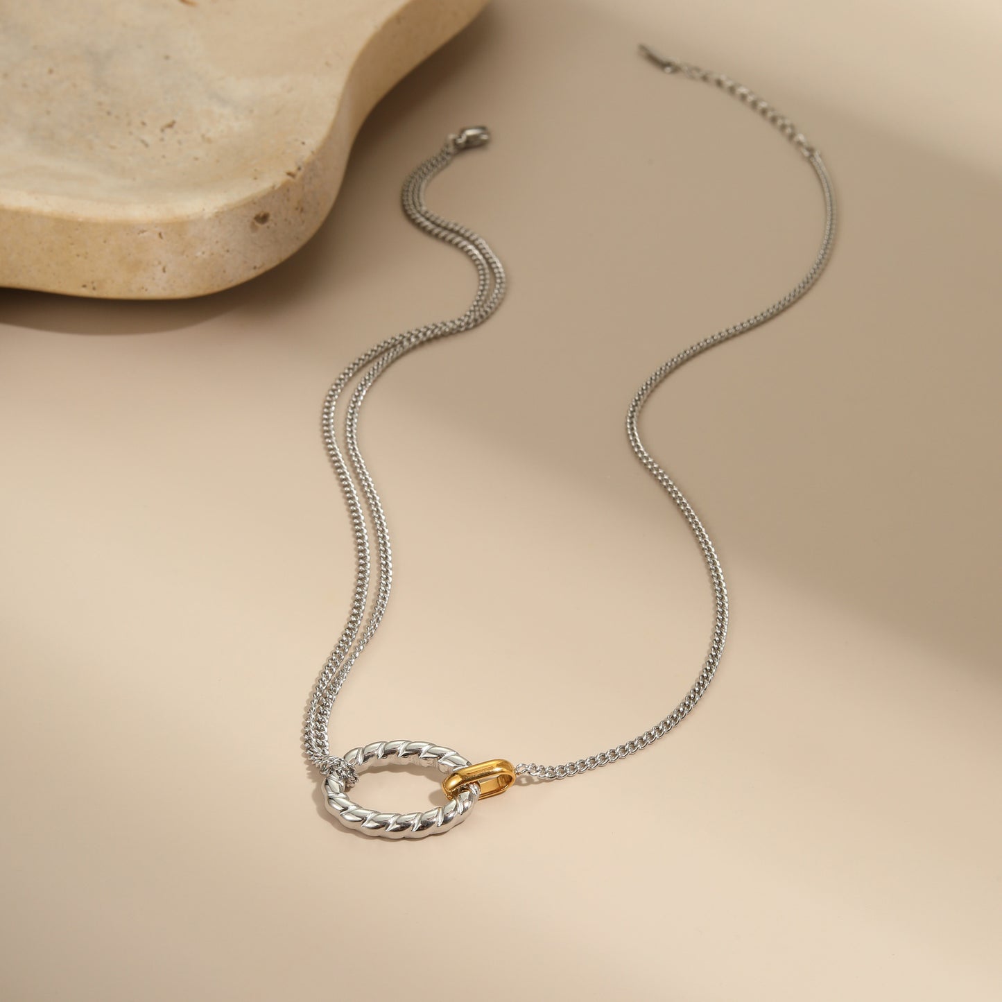 Fashionable Geometric Stainless Steel Necklace with 18K Gold and Silver Plated Finish for Women