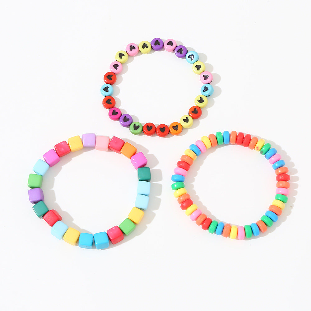 Set di braccialetti in perline di resina a forma di cuore minimalista per bambini con perline sfuse quadrate e rotonde irregolari