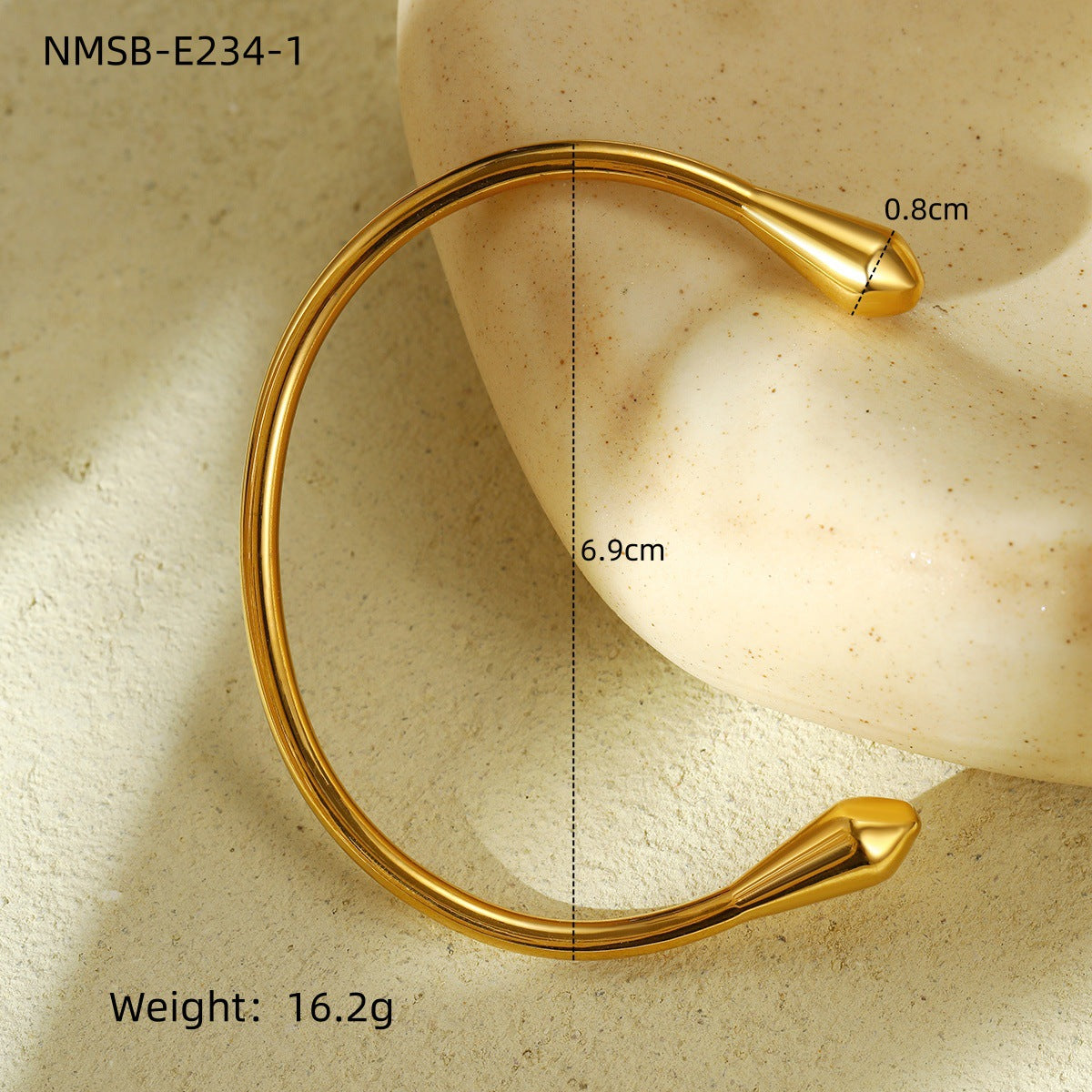 Juego de pendientes y pulsera de acero titanio con chapado en oro de 18K con forma de C de estilo vintage para mujer