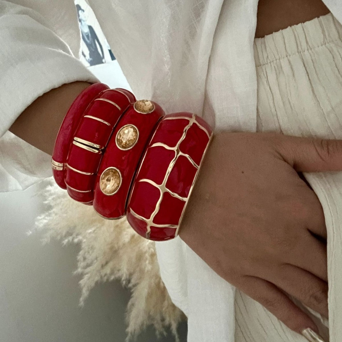 Bracciale elastico aperto a cuore geometrico bohémien vintage rosso smaltato