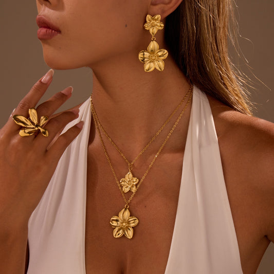 Collana in acciaio inossidabile con motivi floreali e geometrici, finitura placcata, per donna