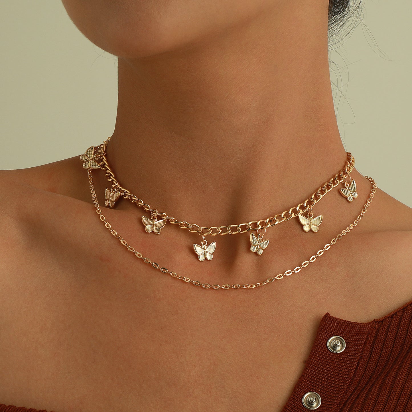 Minimalist Butterfly Pendant Necklace for Women in Alloy with Plated Finish, Retro Geometric Style Insect Jewelry