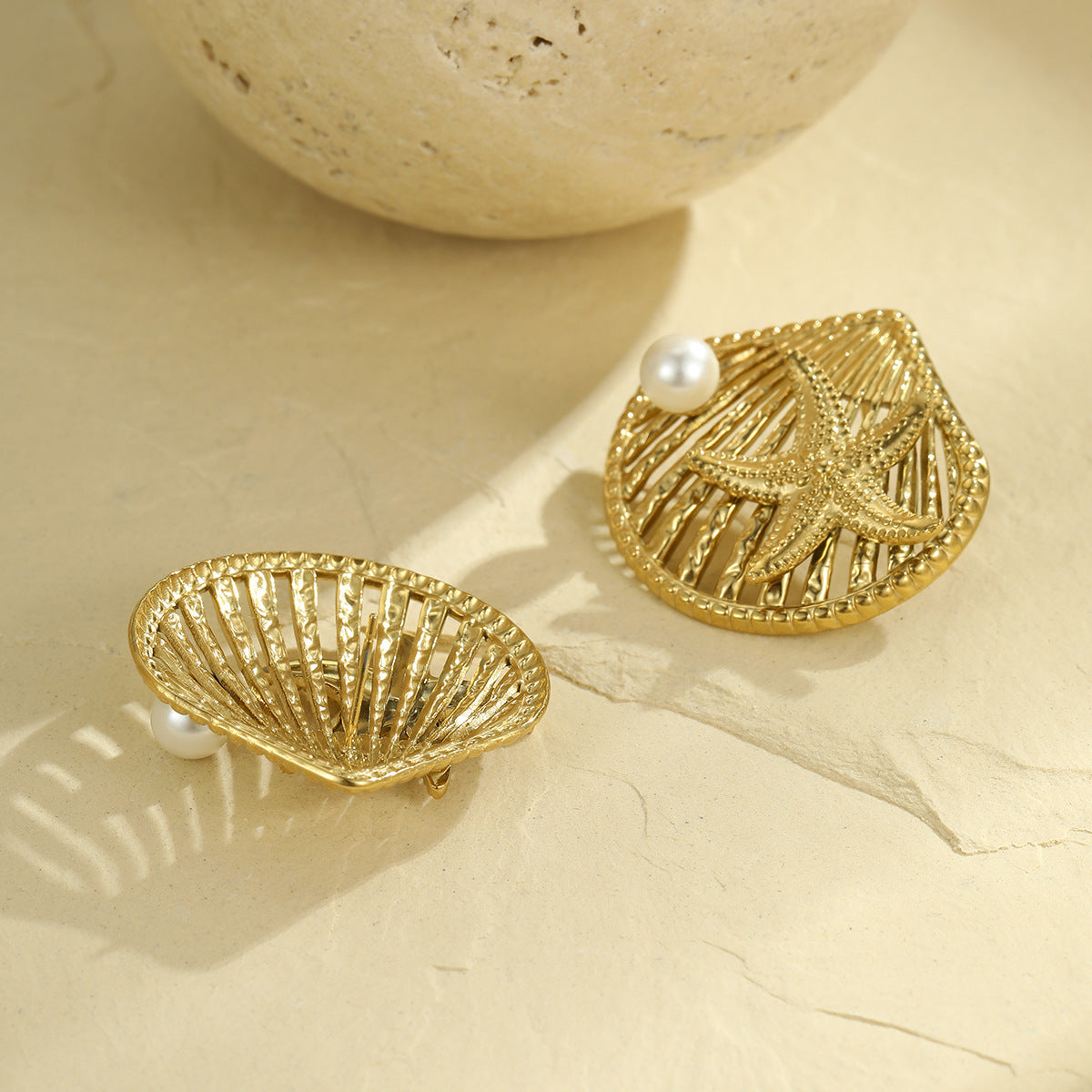 Pendientes minimalistas de acero inoxidable con forma de estrella de mar y acabado chapado para mujer