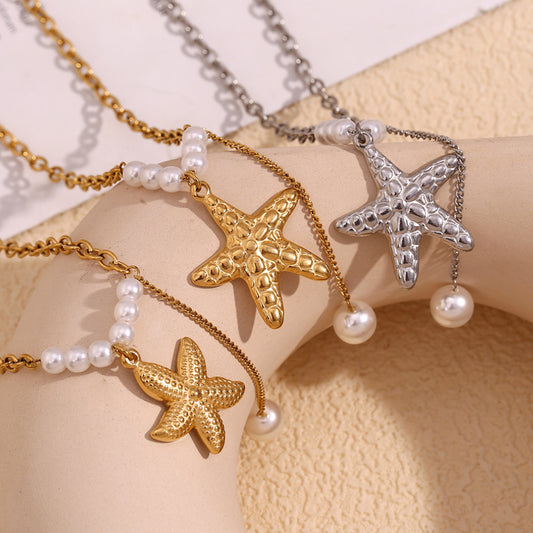 Elegante collar con colgante de estrella de mar de acero inoxidable bañado en oro de 18 quilates con perlas de imitación y detalles de borlas para mujer