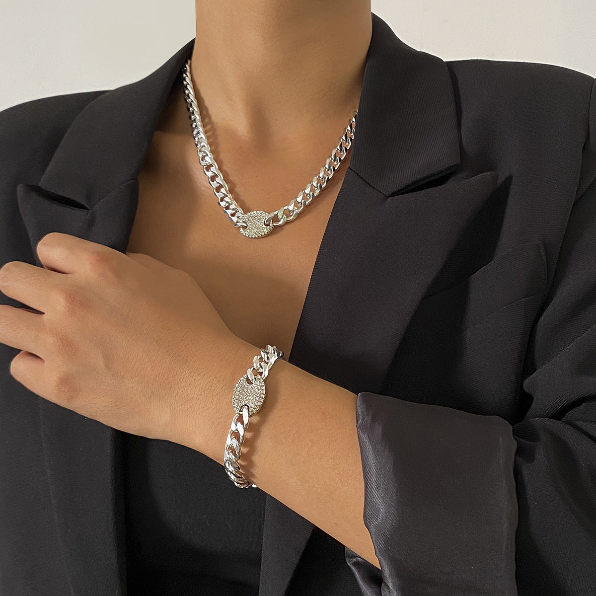 Punk Minimalist Hip-hop Geometric Round Rhinestone Inlay Alloy Plated Curb Chain Necklace