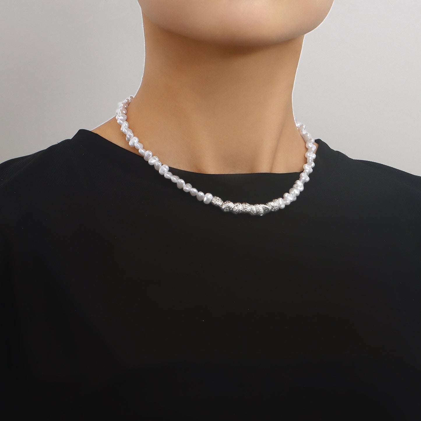 Geometric Style Alloy Pendant Necklace for Women with Plated Finish and Beaded Design
